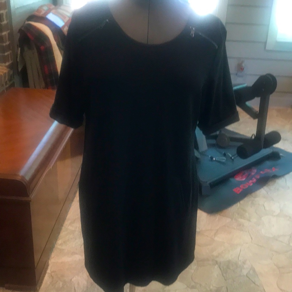 Style & Co Black Tunic Size XL